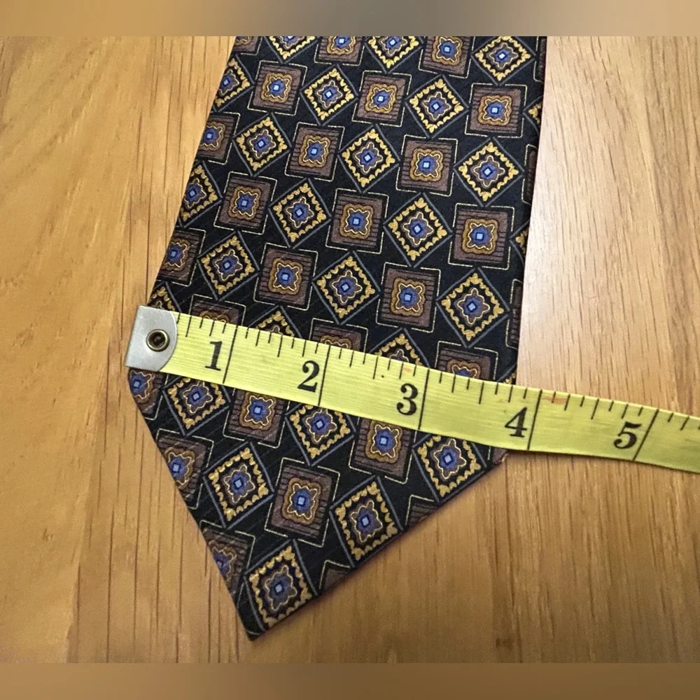 Stefano Cucci Classic Geometric Black and Gold Men's Tie